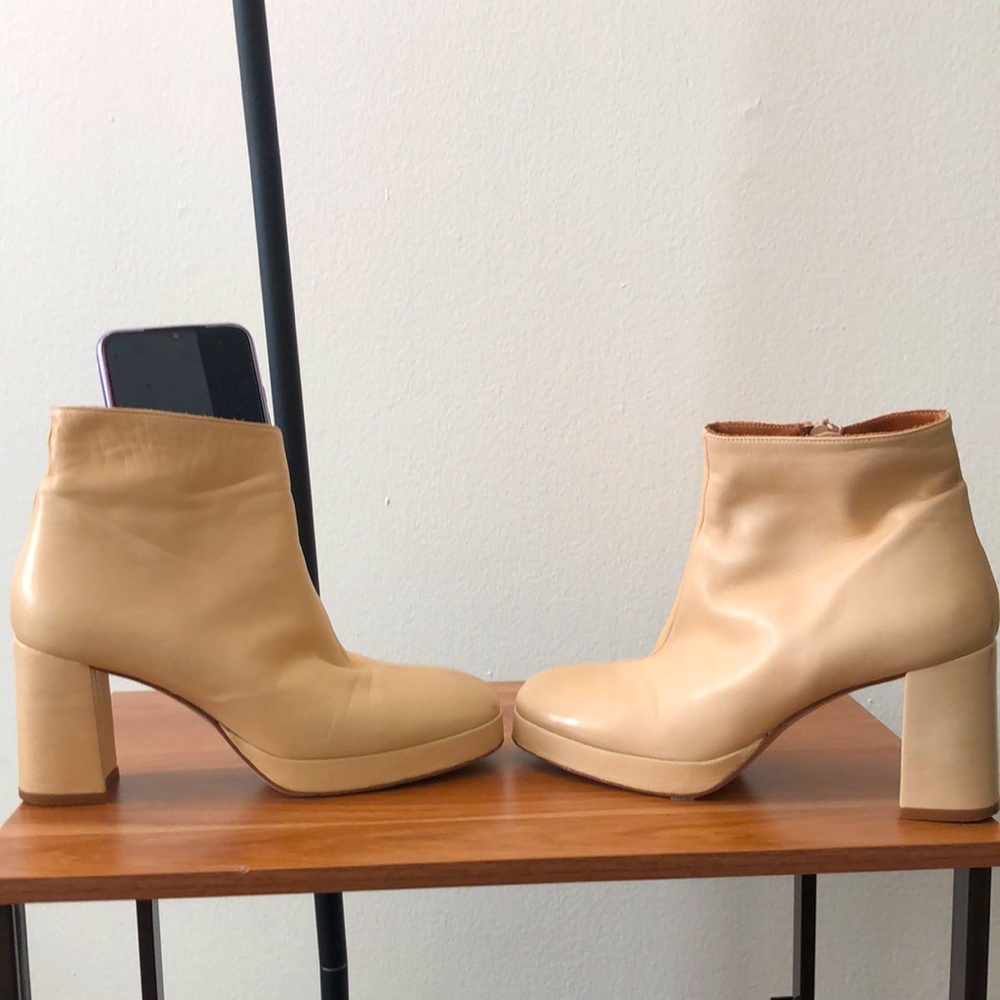 miista beige leather ankle boots us 6.5 lambskin wedge euro 37 made in Spain
